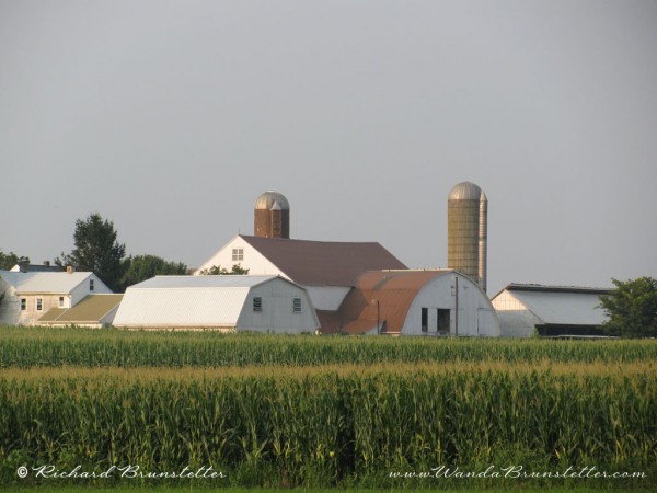 Amish Farm free desktop background